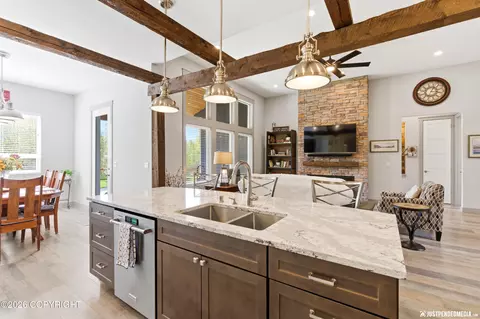 Kitchen - 7218 E Riparian Loop, Palmer, AK 99645 photo 10 of 10
