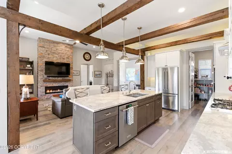 Kitchen - 7218 E Riparian Loop, Palmer, AK 99645 photo 6 of 10