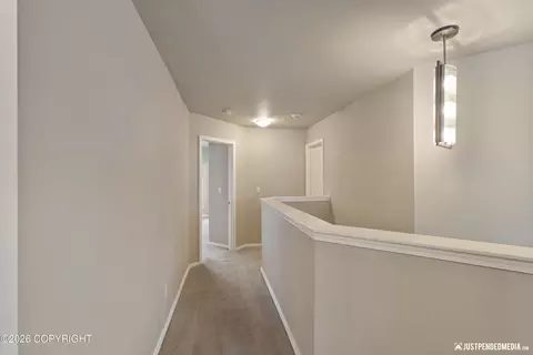 Entry Way - 1007 Northpointe Bluff Dr, Anchorage, AK 99501 photo 4 of 4