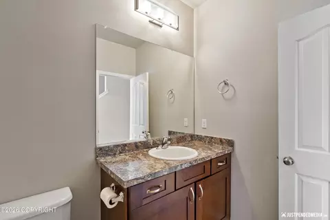 Bath - 1007 Northpointe Bluff Dr, Anchorage, AK 99501 photo 1 of 5