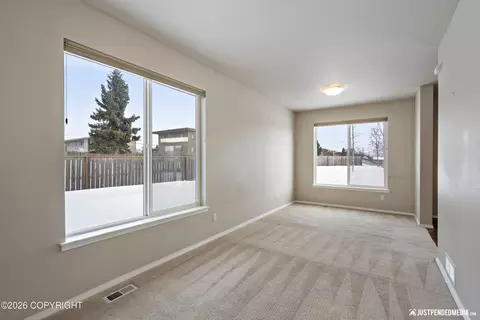 Living - 1007 Northpointe Bluff Dr, Anchorage, AK 99501 photo 6 of 6