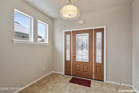 Entry Way - 1007 Northpointe Bluff Dr, Anchorage, AK 99501 photo 1 of 4