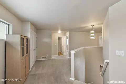 Entry Way - 1007 Northpointe Bluff Dr, Anchorage, AK 99501 photo 3 of 4