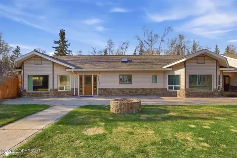 2243 Beaver Loop Rd, Kenai, AK 99611