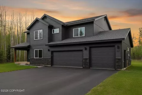 8982 E Peak View Cir, Palmer, AK 99645