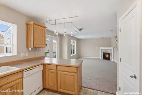 Living - 201 E 13th Ave, Anchorage, AK 99501 photo 6 of 8