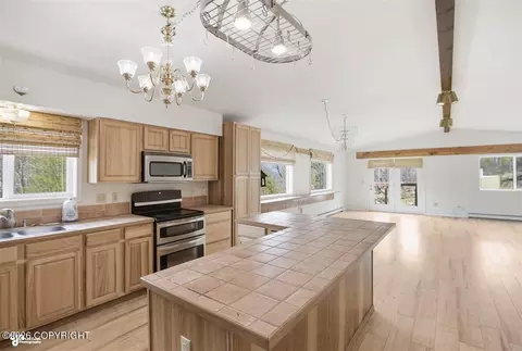 Kitchen - 32907 Cirrus Way, Eagle River, AK 99577 photo 5 of 8
