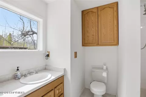 Bath - 32907 Cirrus Way, Eagle River, AK 99577 photo 4 of 4