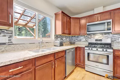 Kitchen - 9103 Eagle River Ln, Eagle River, AK 99577 photo 1 of 2