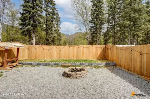 Exterior - 9103 Eagle River Ln, Eagle River, AK 99577 photo 3 of 4