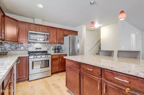 Kitchen - 9103 Eagle River Ln, Eagle River, AK 99577 photo 2 of 2