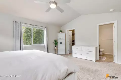 Bedroom - 9103 Eagle River Ln, Eagle River, AK 99577 photo 3 of 7