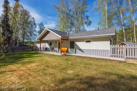 2239 Patterson Ln, North Pole, AK 99705