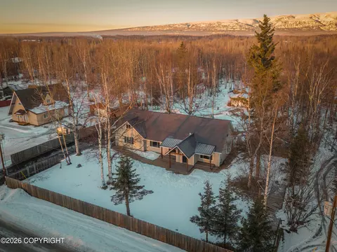 735 W Winter Ave, Wasilla, AK 99654