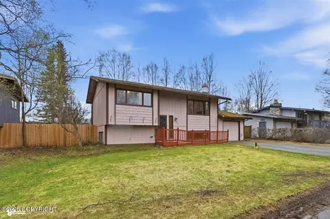 2810 Wiley Post Ave, Anchorage, AK 99517