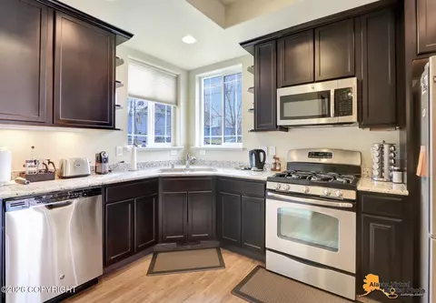 Kitchen - 264 Cook Inlet Loop # 3D, Anchorage, AK 99501 photo 4 of 5