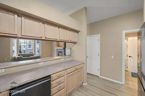 Kitchen - 8935 Birch Park Cir, Eagle River, AK 99577 photo 3 of 4
