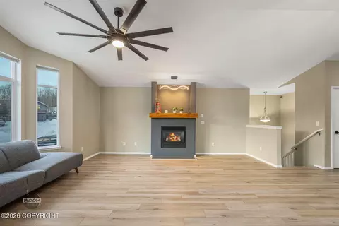 Living - 8935 Birch Park Cir, Eagle River, AK 99577 photo 4 of 6