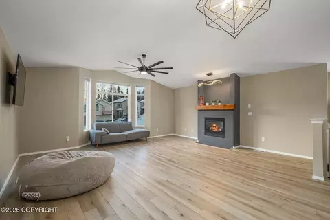 Living - 8935 Birch Park Cir, Eagle River, AK 99577 photo 2 of 6