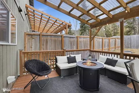 Exterior - 9095 Eagle River Ln, Eagle River, AK 99577 photo 4 of 6