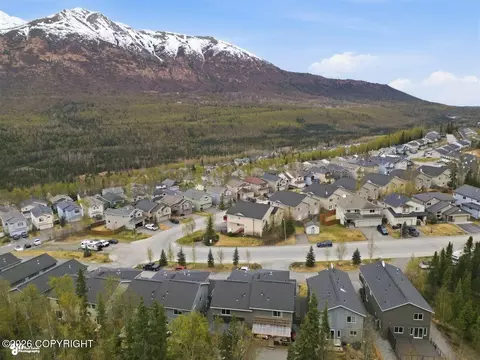 View/Area - 9095 Eagle River Ln, Eagle River, AK 99577 photo 4 of 5
