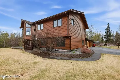 Exterior - 8861 E Lexington St, Palmer, AK 99645 photo 3 of 37