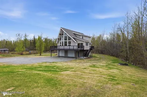 7230 E Waldron Cove Ct, Palmer, AK 99645