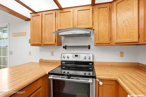 Kitchen - 9703 Newhaven Loop, Anchorage, AK 99507 photo 1 of 2