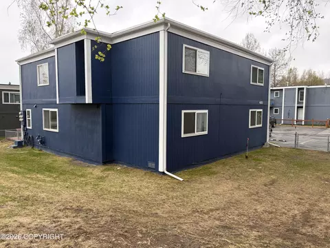 6313 E 32nd Ave, Anchorage, AK 99504 photo 4