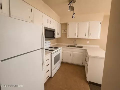 6313 E 32nd Ave, Anchorage, AK 99504 photo 11