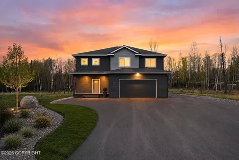 3120 W Wintergreen Dr, Wasilla, AK 99623