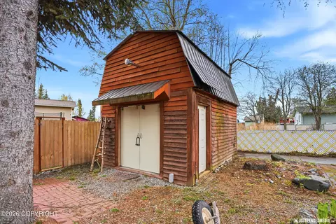1870 E 53rd Ave, Anchorage, AK 99507 photo 8
