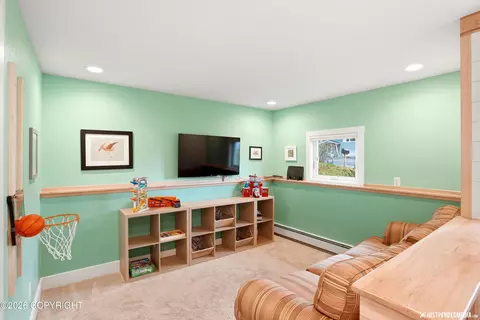 1870 E 53rd Ave, Anchorage, AK 99507 photo 9