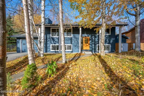 4019 Brentwood Cir, Anchorage, AK 99502