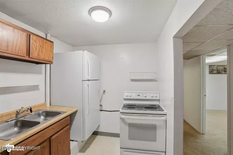 Kitchen - 5631 E 115th Ave, Anchorage, AK 99516 photo 5 of 5
