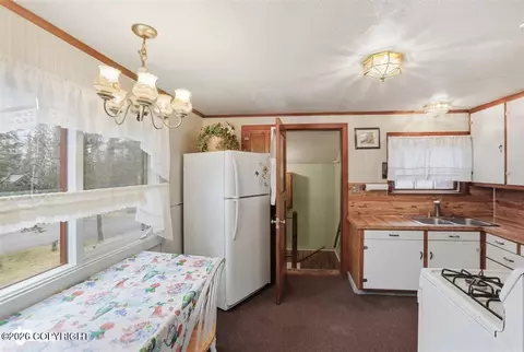Kitchen - 5631 E 115th Ave, Anchorage, AK 99516 photo 2 of 5