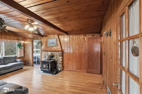 Living - 5631 E 115th Ave, Anchorage, AK 99516 photo 1 of 3