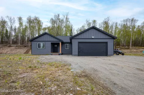 9746 W Jennings Dr, Wasilla, AK 99623
