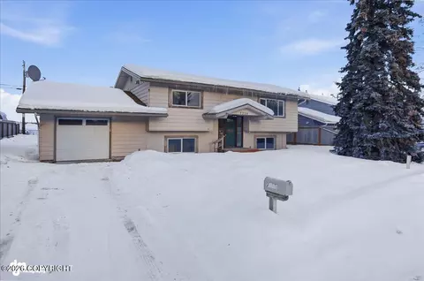 7339 E 17th Ave, Anchorage, AK 99504