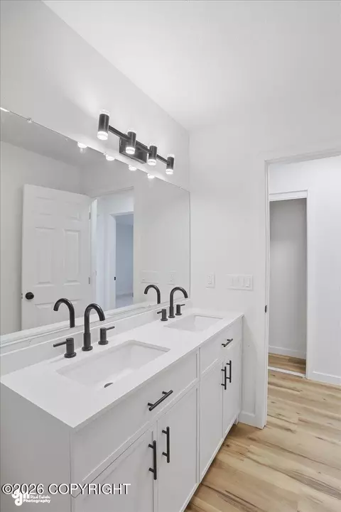 Bath - 7339 E 17th Ave, Anchorage, AK 99504 photo 2 of 5