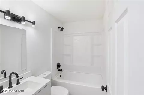 Bath - 7339 E 17th Ave, Anchorage, AK 99504 photo 4 of 5