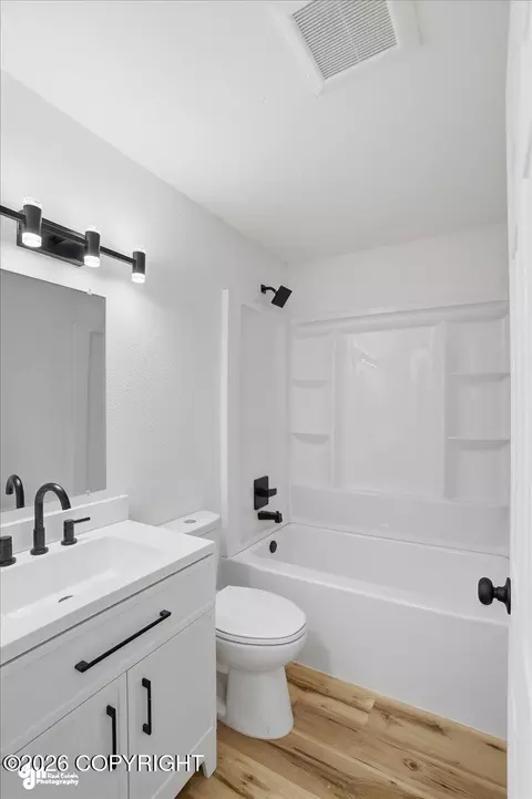 Bath - 7339 E 17th Ave, Anchorage, AK 99504 photo 5 of 5