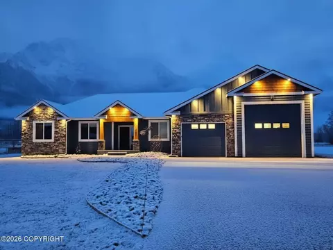 14882 E Washington Blvd, Palmer, AK 99645