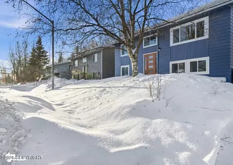 1560 Beaver Pl, Anchorage, AK 99504