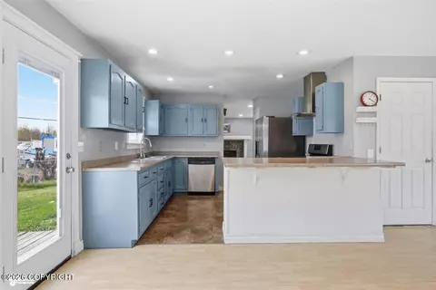 Kitchen - 8100 E 20th Ave, Anchorage, AK 99504 photo 1 of 4