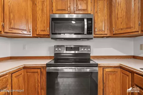 Kitchen - 6910 Ryan Ct, Anchorage, AK 99504 photo 4 of 6