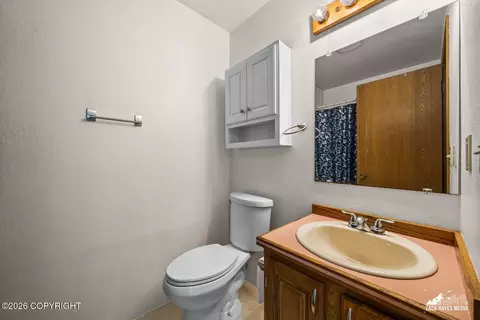 Bath - 6910 Ryan Ct, Anchorage, AK 99504 photo 1 of 2