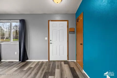 Entry Way - 6910 Ryan Ct, Anchorage, AK 99504 photo 1 of 2