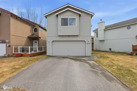 8747 Brookridge Dr, Anchorage, AK 99504