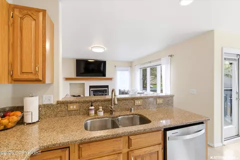 Kitchen - 11027 Kaskanak Dr, Eagle River, AK 99577 photo 4 of 5